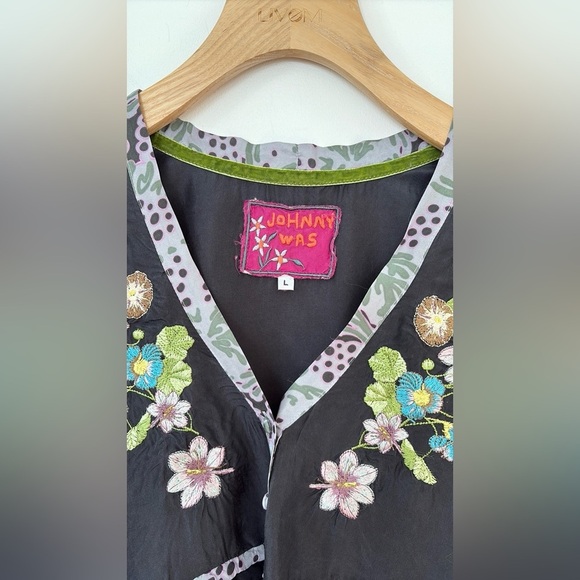 Johnny Was silk embroidered top , sz large - Picture 4 of 11